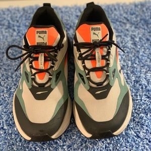 Mens puma’s sneakers R// system size 9.5